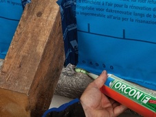 11. Réalisez le raccord au mur